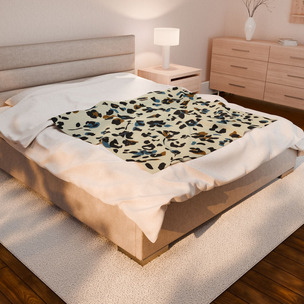 Floral Leopard Velveteen Plush Blanket — Soft Cozy Throw for Living Room & Bedroom